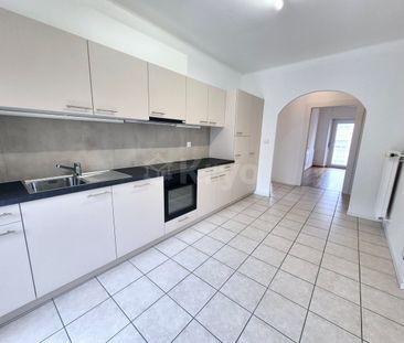 BEAUTIFUL 3PCS APARTMENT WITH CHARACTER - Photo 4