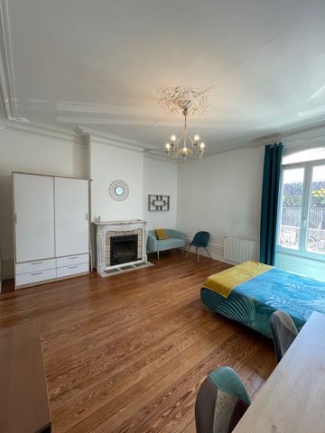 Location Appartement 5 pièces 89m² - Photo 2