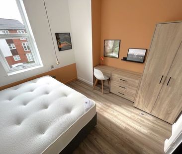 Room 2, Stanningley Road, Bramley, LS13 4AA - Photo 5