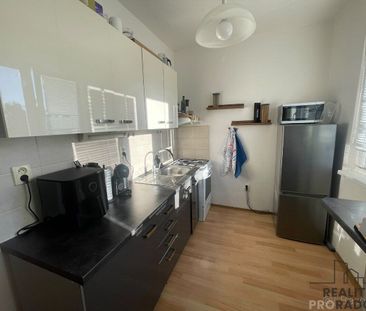 Pronájem zrekonstruovaného bytu 2+1 (52 - Photo 3