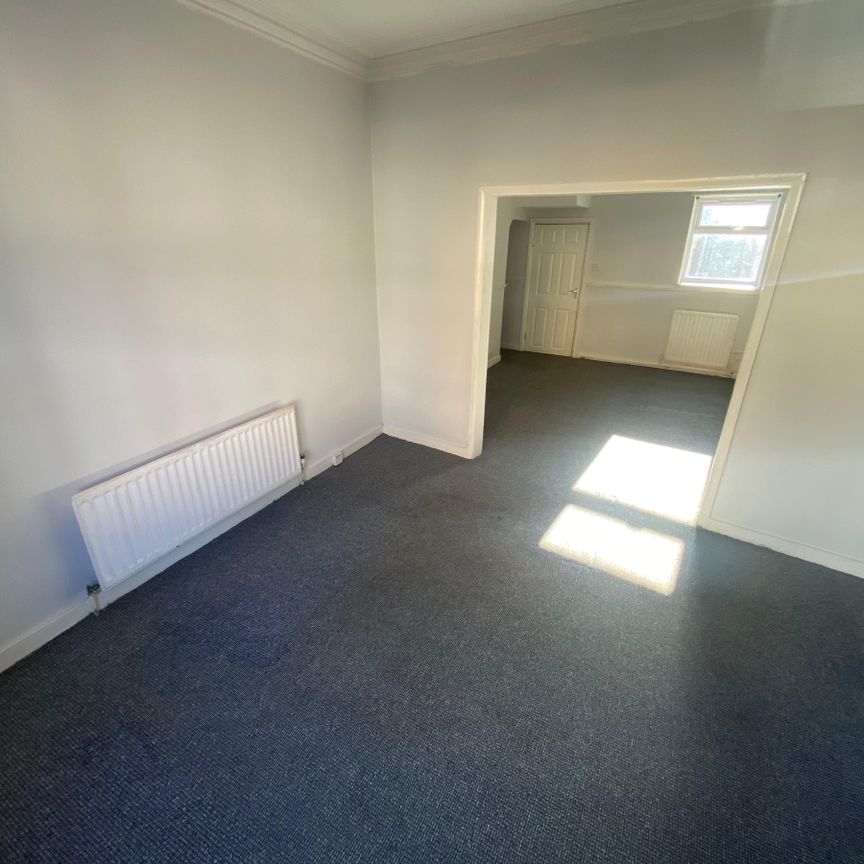 2 bed terraced house to rent in Napier Street, Darlington - Photo 1