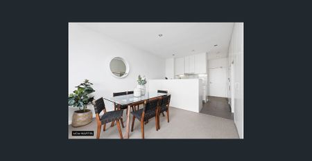 MGM MARTIN – TWO BEDROOM APARTMENT - Photo 2