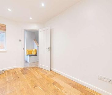 Tiffany Close, Wokingham, RG41 - Photo 1
