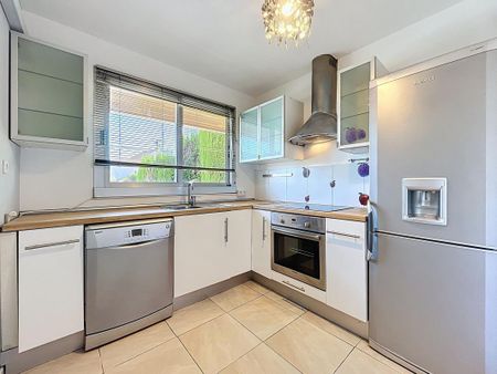 Location Appartement 2 pièces 57m² ST RAPHAEL 83700 - Photo 5