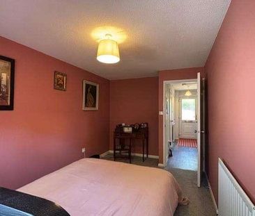 Charlton Place, Newbury, RG14 - Photo 2
