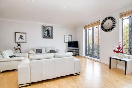 3 Bed Flat, St. James Place, B15 - Photo 2