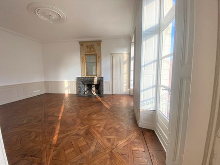 A Louer - Nantes Quartier Chateau - Appartement Nantes 5 Pièces De 140.16 M2 - Photo 5