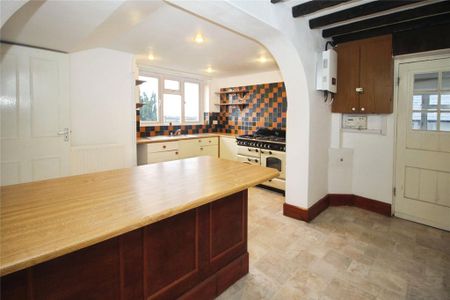 3 bedroom detached house to rent - Photo 4