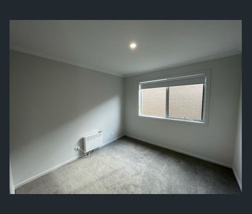 Brand New Family Home! - Photo 1