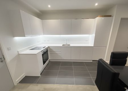 2 Bed Flat, Transmission House, M4 - Photo 5