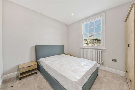HMO Friendly - 4 bedroom, 3 bathroom family home with outdoor space - Photo 3