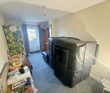 2 bedroom ground floor flat to rent - Photo 1