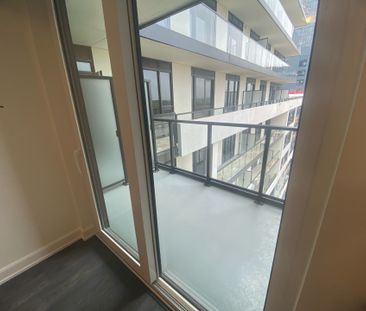 For Lease - 3200 William Coltson Avenue Unit# 902, Oakville, Ontario - Photo 5