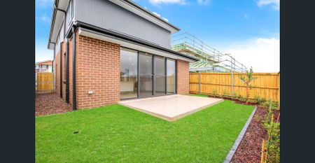 Near New Family Home - Photo 3