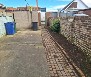 2 bedroom terraced house to rent - Photo 6