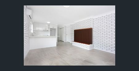 LOVELY FAMILY HOME WITH A BIG BACKYARD! - Photo 2