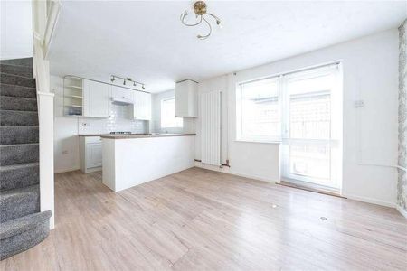 Finglesham Court, Maidstone, ME15 - Photo 3