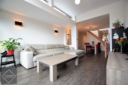 Volledig gerenoveerde woning met 3 slpks en leuke tuin! - Photo 2