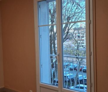 APPARTEMENT T3 - LAVAL - Photo 4