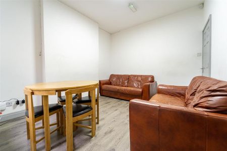 5 bedroom house to rent - Photo 3