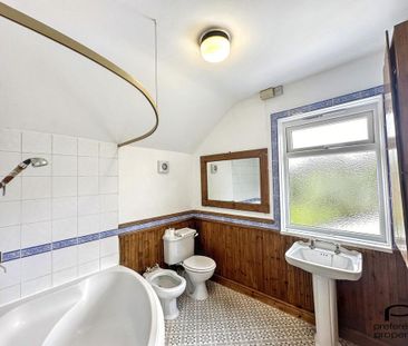2 bedroom semi-detached house to rent - Photo 2
