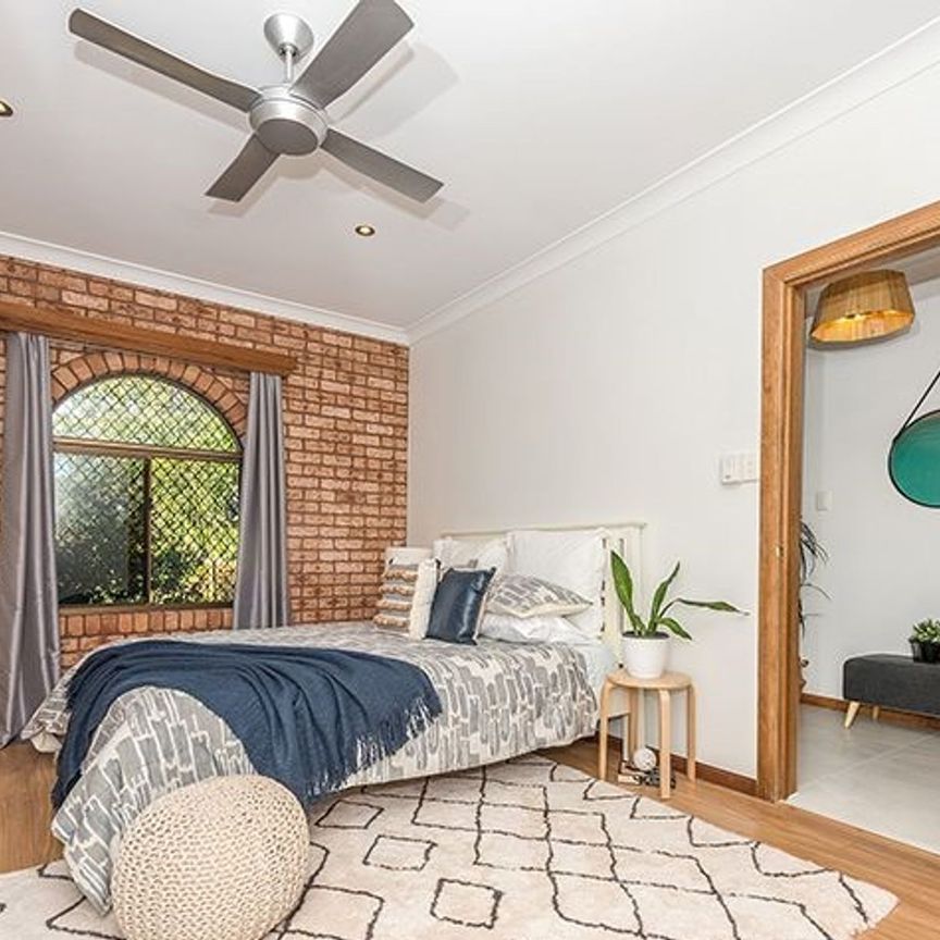 Spacious Family Home in a Quiet Annandale Court - Photo 1