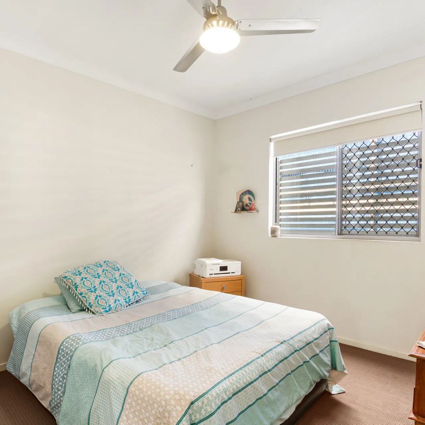 Modern & Well Located Two Bedroom Apartment - Photo 1