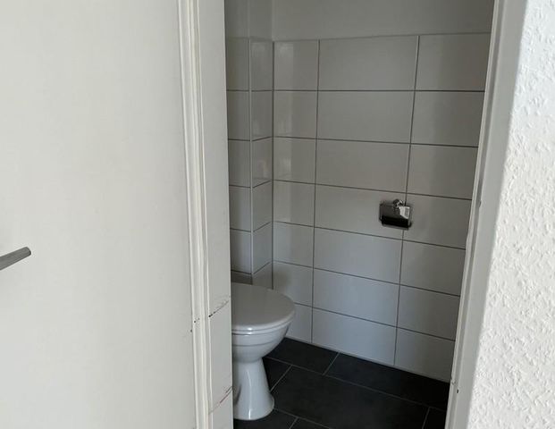 Ihr neues Zuhause: geräumige 4-Zimmer-Wohnung (WBS) - Foto 1