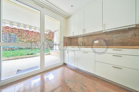 LUMINOUS WITH TERRACE WITH IDEAL LOCATION - Photo 4