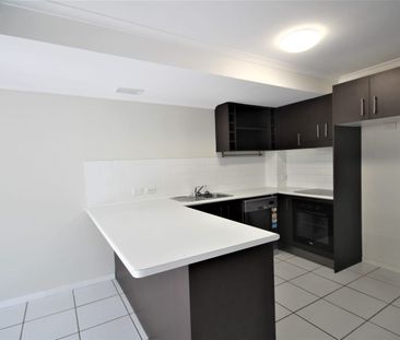 Two Bedroom Townhouse in Maroochydore! - Photo 4