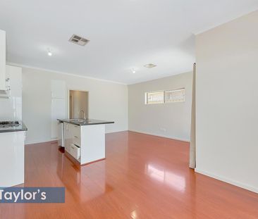 EASY TO MAINTAIN 3 BEDROOM HOME - Photo 5