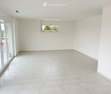 Attikawohnung mit grosser Terrasse in Hinwil - Photo 1