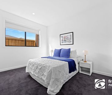 Luxurious Living at its Finest in Alamora Estate - - Photo 4