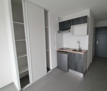 Location Appartement 1 pièce 18m² NIMES 30000 - Photo 3