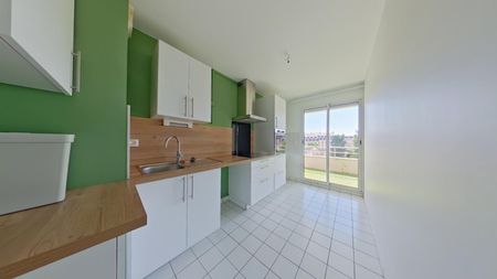Location Appartement 3 pièces 70m² POITIERS 86000 - Photo 2