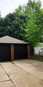 Newly renovated basement apartment w/Parking - Photo 3