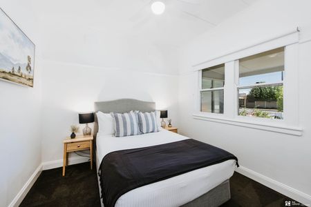 FULLY FURNISHED LIFESTYLE RETREAT READY TO MOVE IN - Photo 5