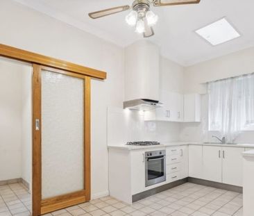 Family Home in Unley - Photo 6