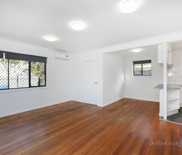 10 Belmar Avenue, Altona - Photo 3