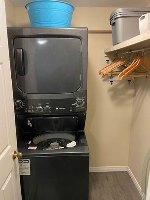 For Lease - 22 Grant Court Unit# #B, East Gwillimbury, Ontario - Photo 1