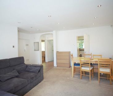 2 bedroom maisonette to rent - Photo 2