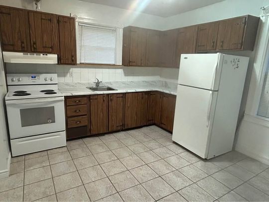 For Lease - 94 Bloor Street Unit# 1, Oshawa, Ontario - Photo 1