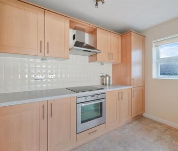 2 bedroom apartment to rent - Photo 3