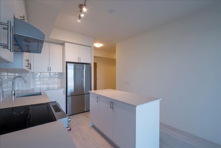 For Lease - 8960 Jane Street Unit# 411, Vaughan, Ontario - Photo 2