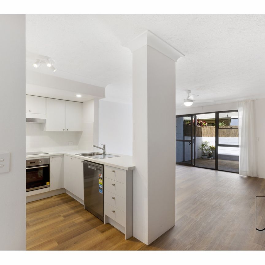 6/5 Aquila Court, Mermaid Waters QLD 4218 - Apartment For Rent | Domain - Photo 1