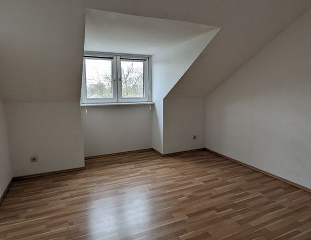 WILLKOMMEN! Top sanierte Singlewohnung! Garten! PKW-Stellplatz - Photo 1