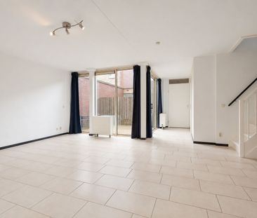 Huis te huur: J.J. Slauerhoffstraat 80 1321 RH Almere - Photo 3