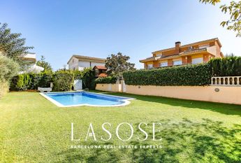 224m² House to rent in Vallpineda-Rocamar, Sant Pere de Ribes