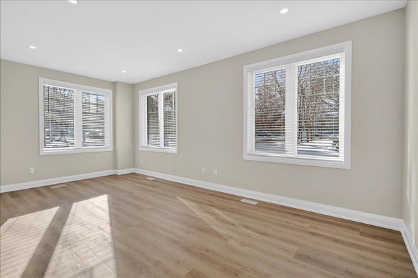 For Lease - 361 Queen Street Unit# Unit 2, Newmarket, Ontario - Photo 1