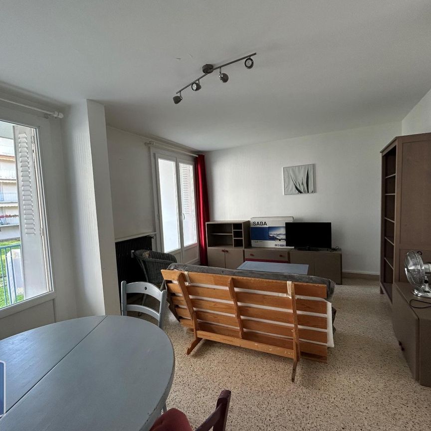 Location Appartement 2 pièces 42m² ST MARTIN D HERES 38400 - Photo 1